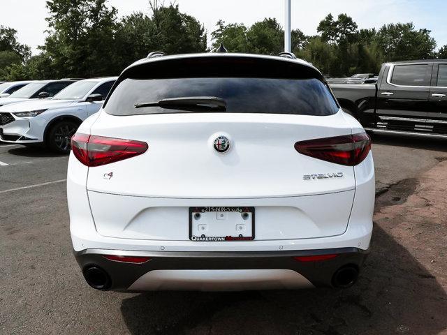 Alfa Romeo Stelvio 2023