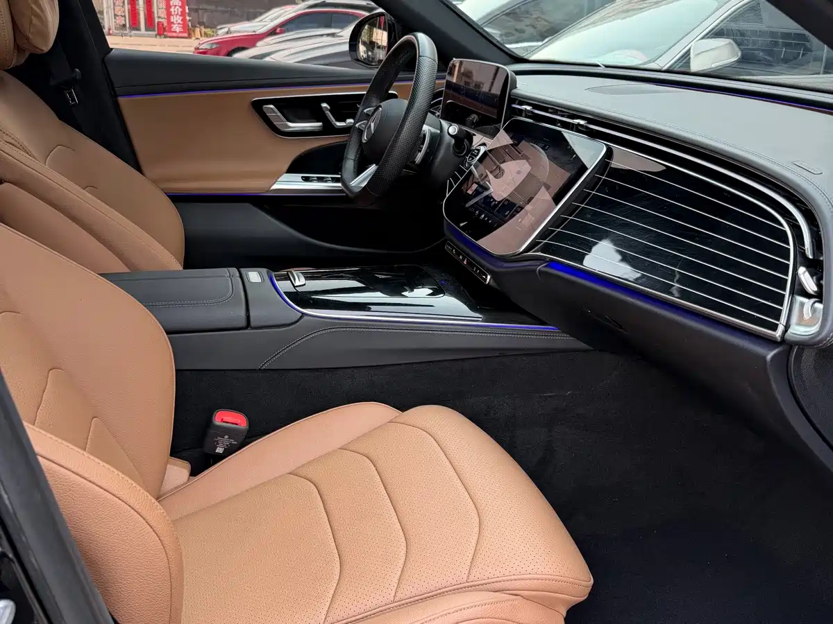Mercedes-Benz E-Класс 2024
