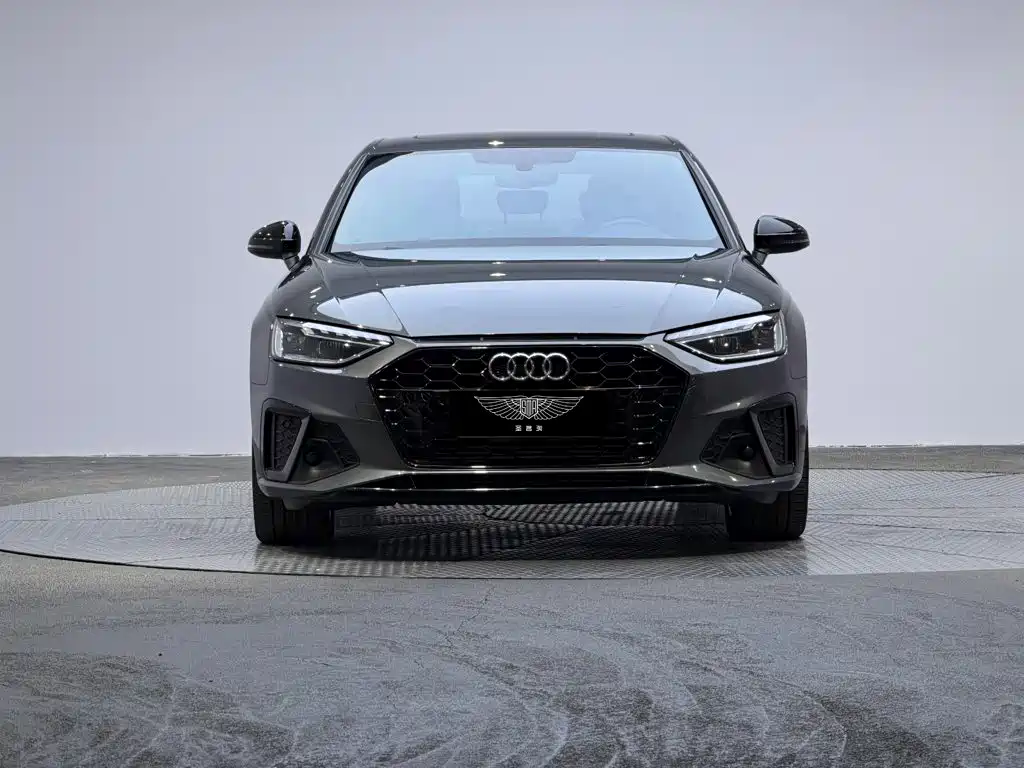 Audi A4 2023