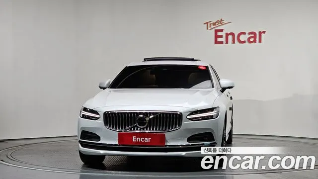 Volvo S90 2022