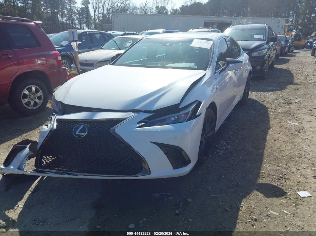 Lexus ES 2021