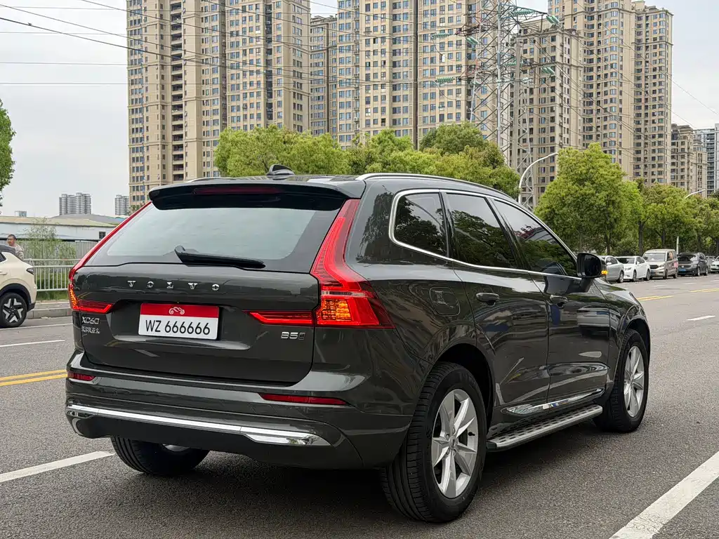 Volvo XC60 2022