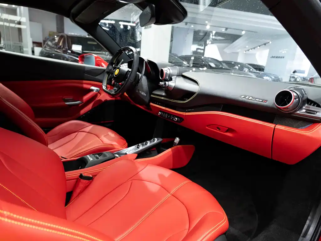 Ferrari F8 2022