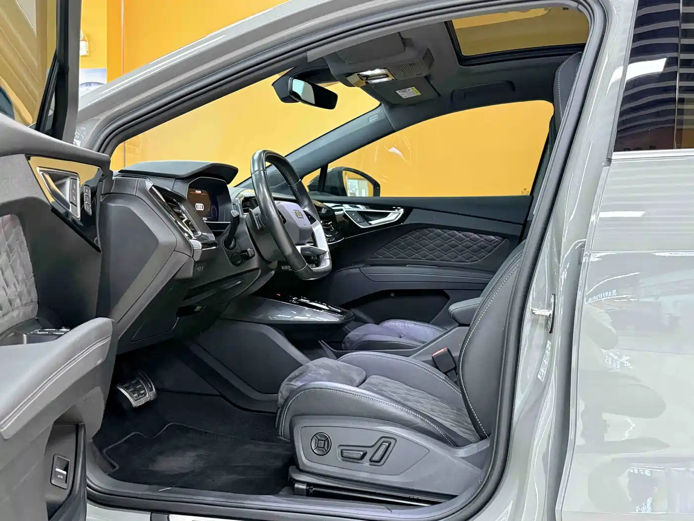 Audi Q4 e-tron 2023