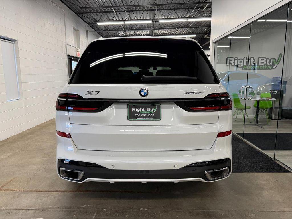 BMW X7 2024