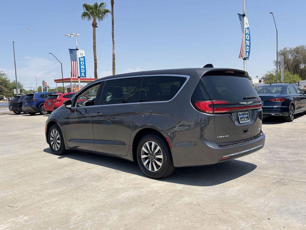 Chrysler Pacifica 2023