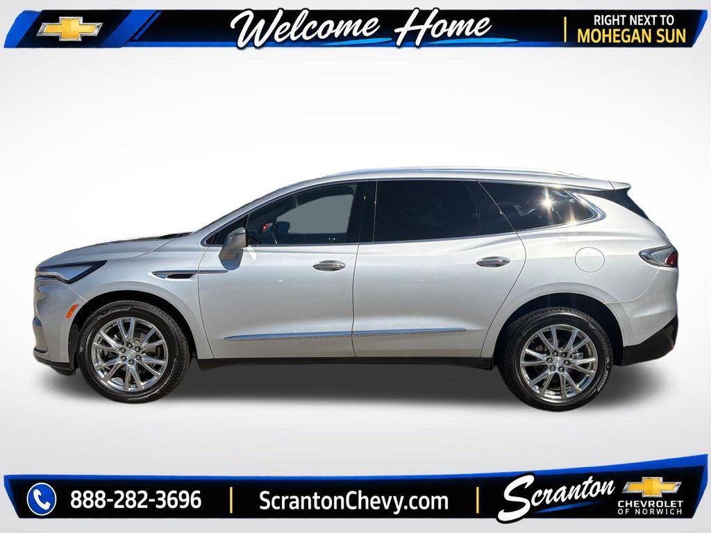 Buick Enclave 2022