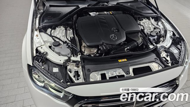 Mercedes-Benz E-Класс 2024