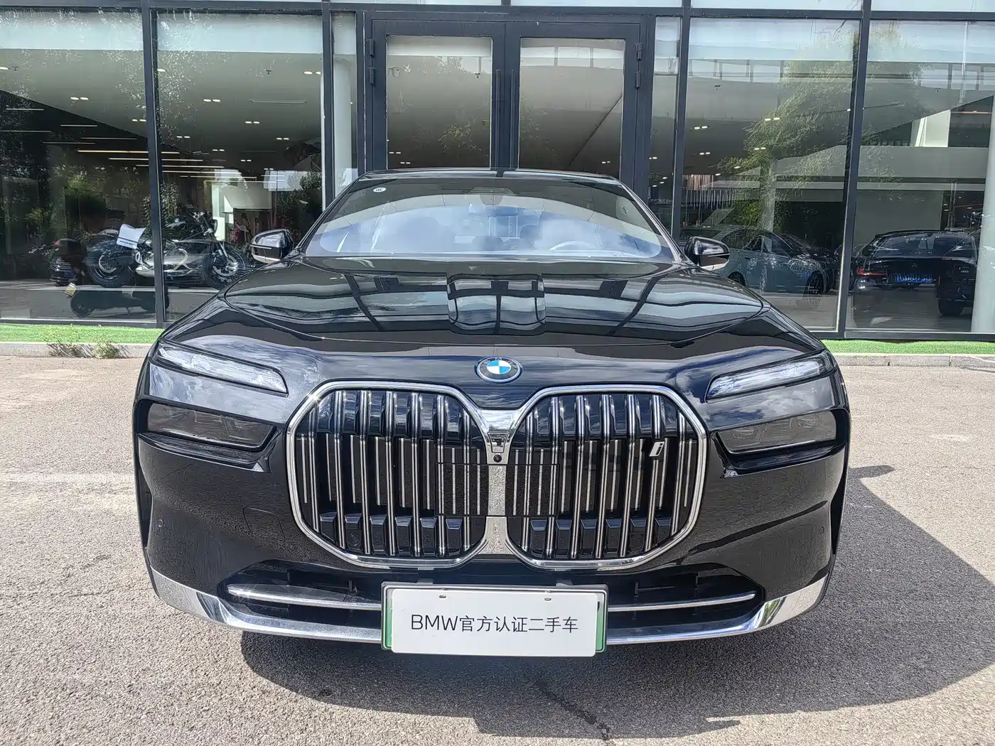 BMW i7 2025