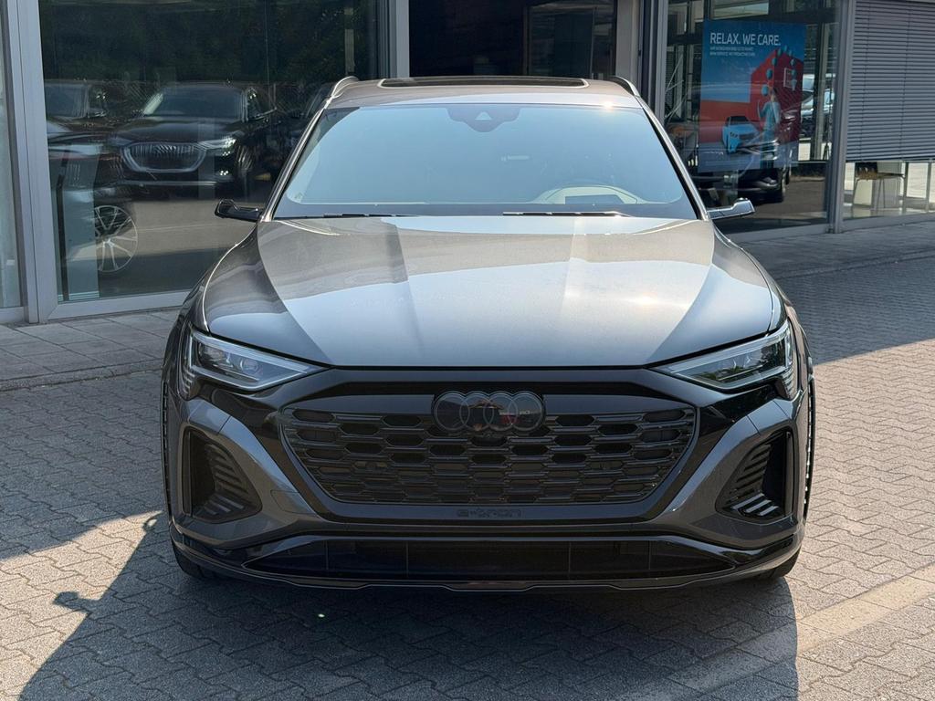 Audi SQ8 e-tron 2024