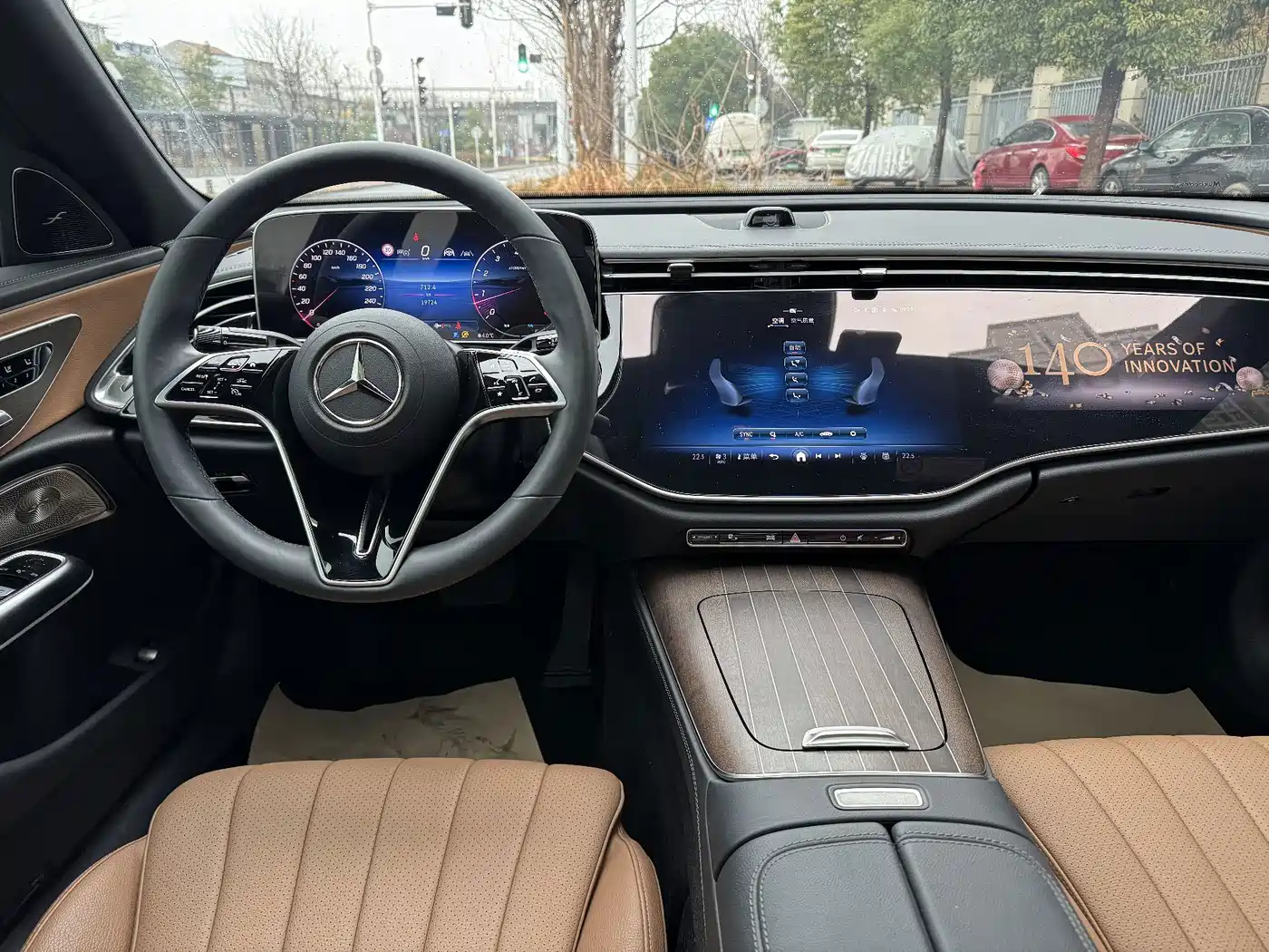 Mercedes-Benz E-Класс 2024