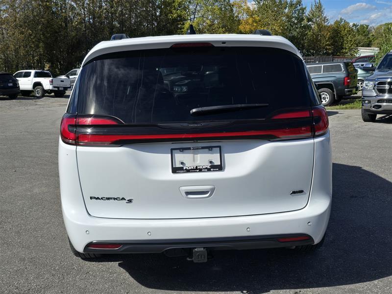 Chrysler Pacifica 2024