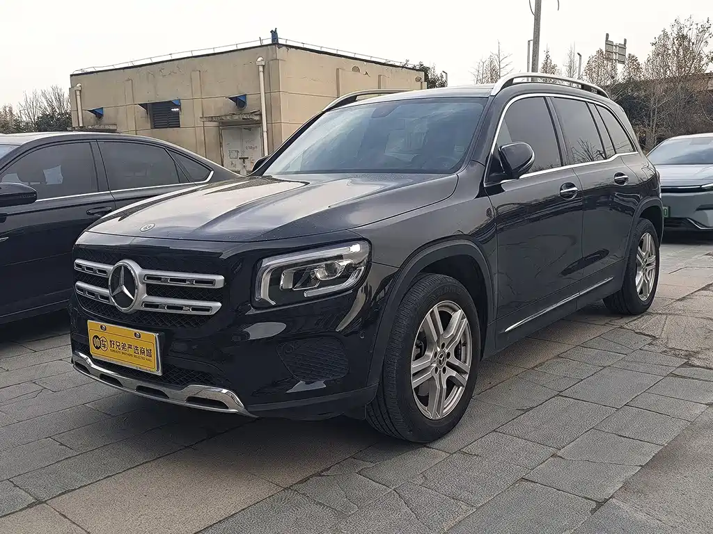 Mercedes-Benz GLB 2023
