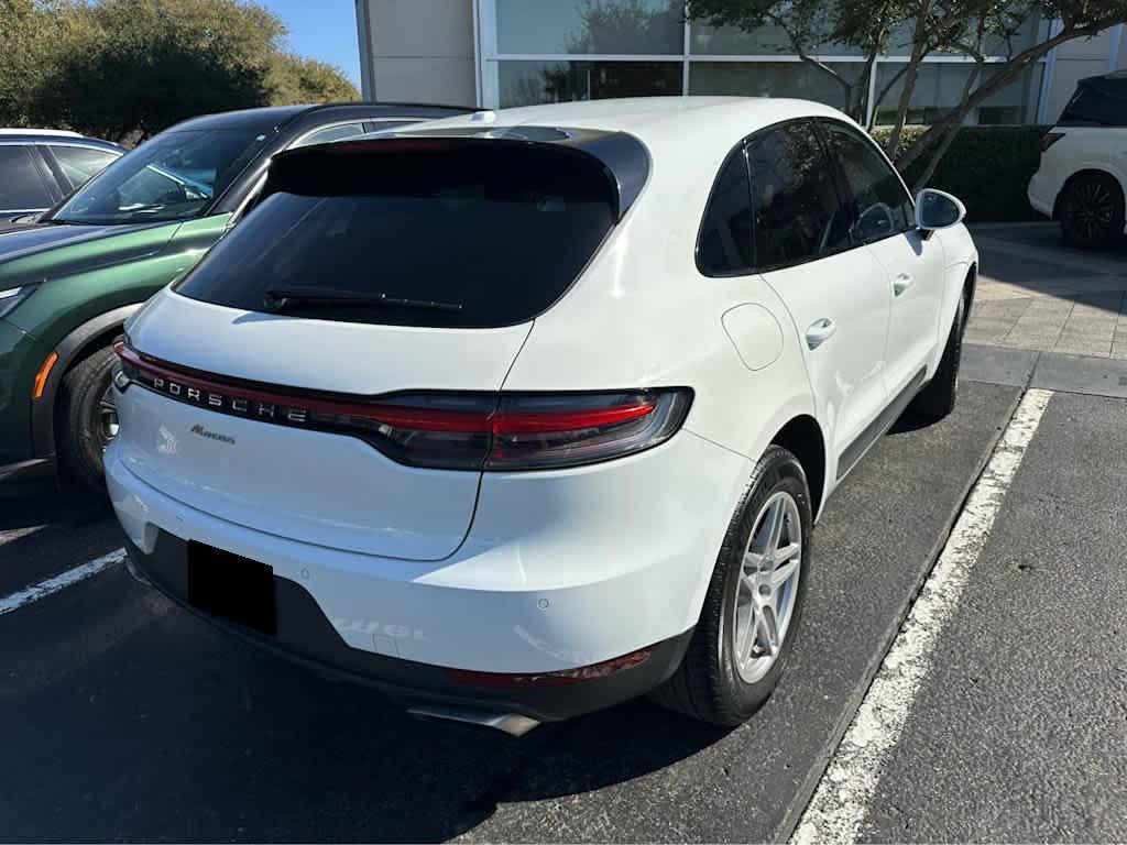 Porsche Macan 2021