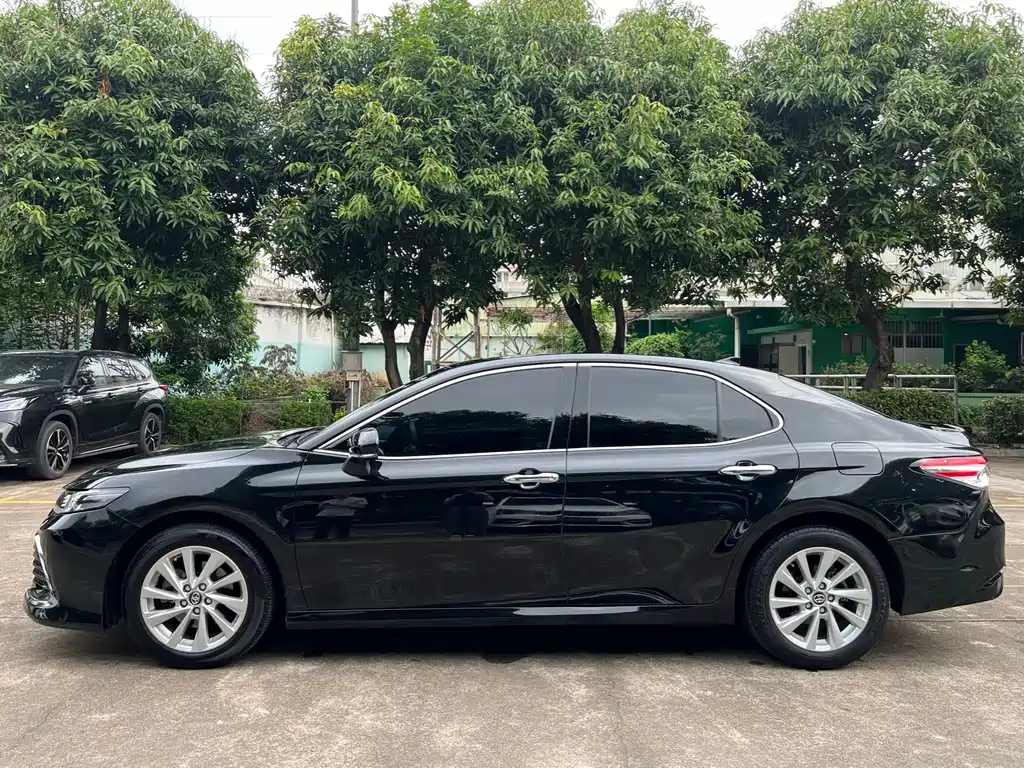 Toyota Camry 2022