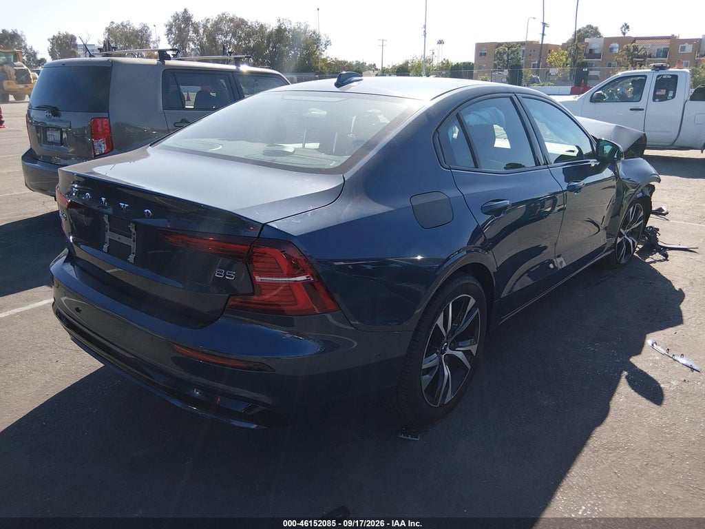 Volvo S60 2024