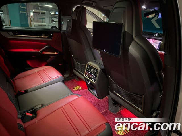 Porsche Cayenne 2025