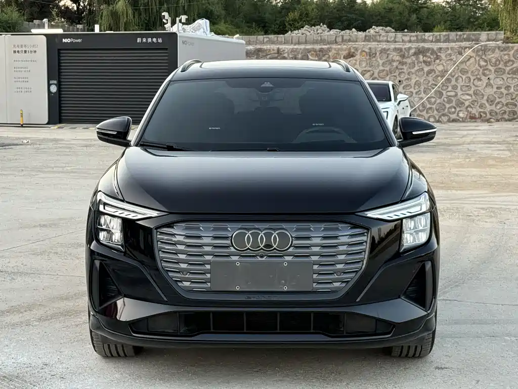Audi Q5 e-tron 2023