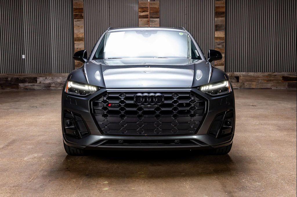 Audi SQ5 2024