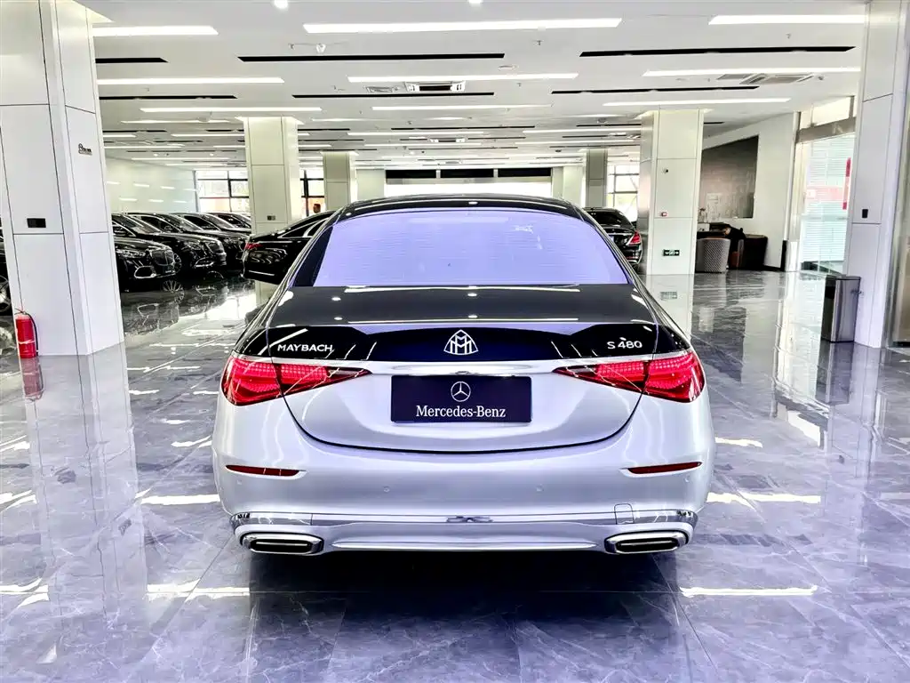 Mercedes-Benz Maybach S-Класс 2022