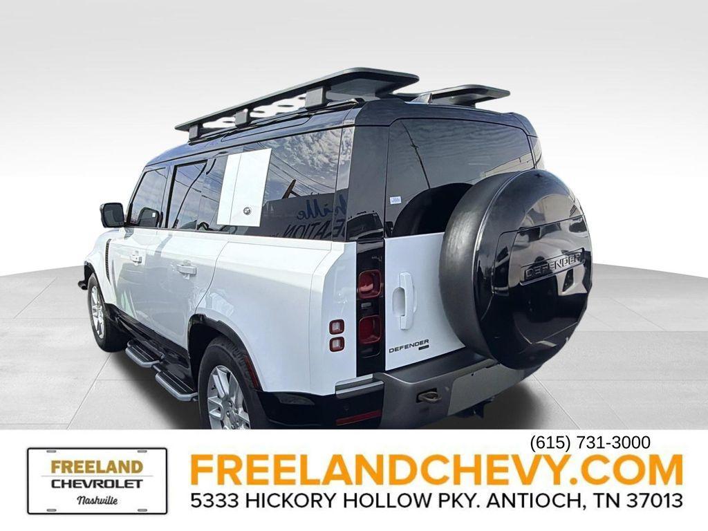 Land Rover Defender 2022