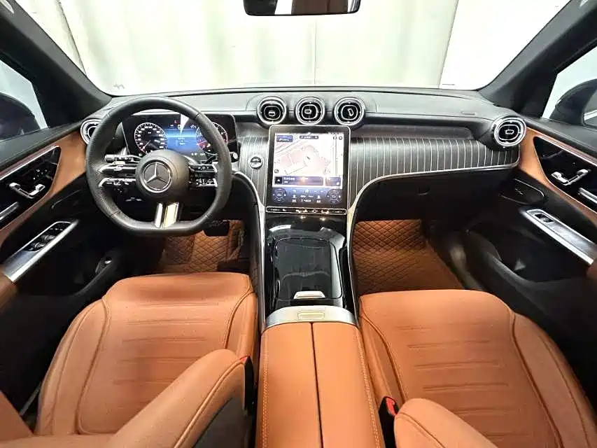 Mercedes-Benz GLC 2023