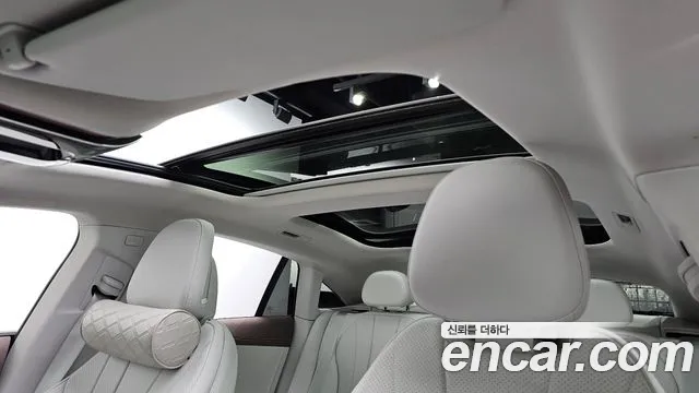 Mercedes-Benz EQE 2023