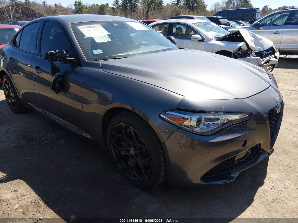 Alfa Romeo Giulia 2021