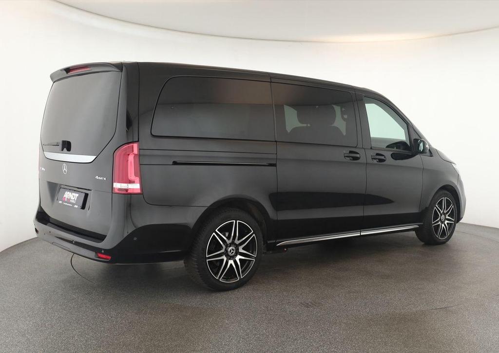 Mercedes-Benz V 300 2023