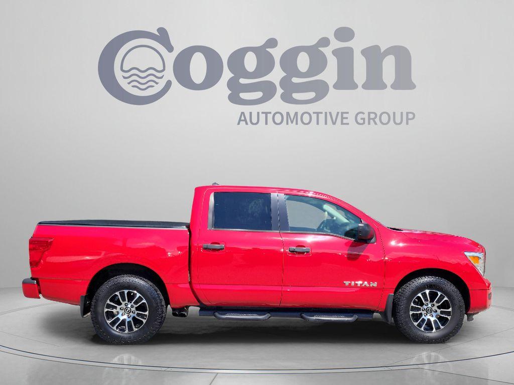 Nissan Titan 2023