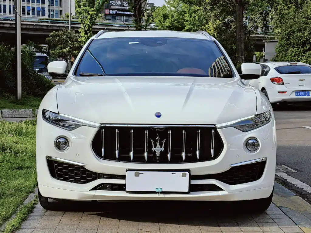 Maserati Levante 2021