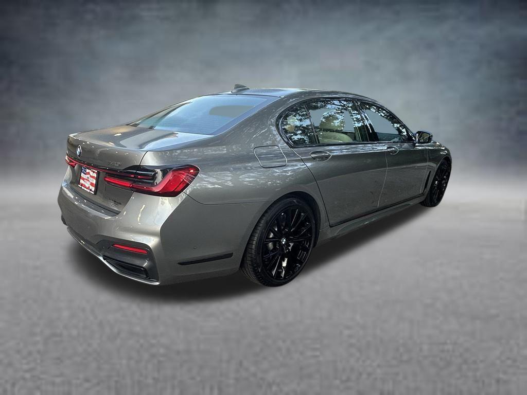 BMW 740 2022