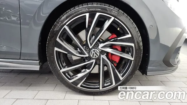 Volkswagen Golf 2024