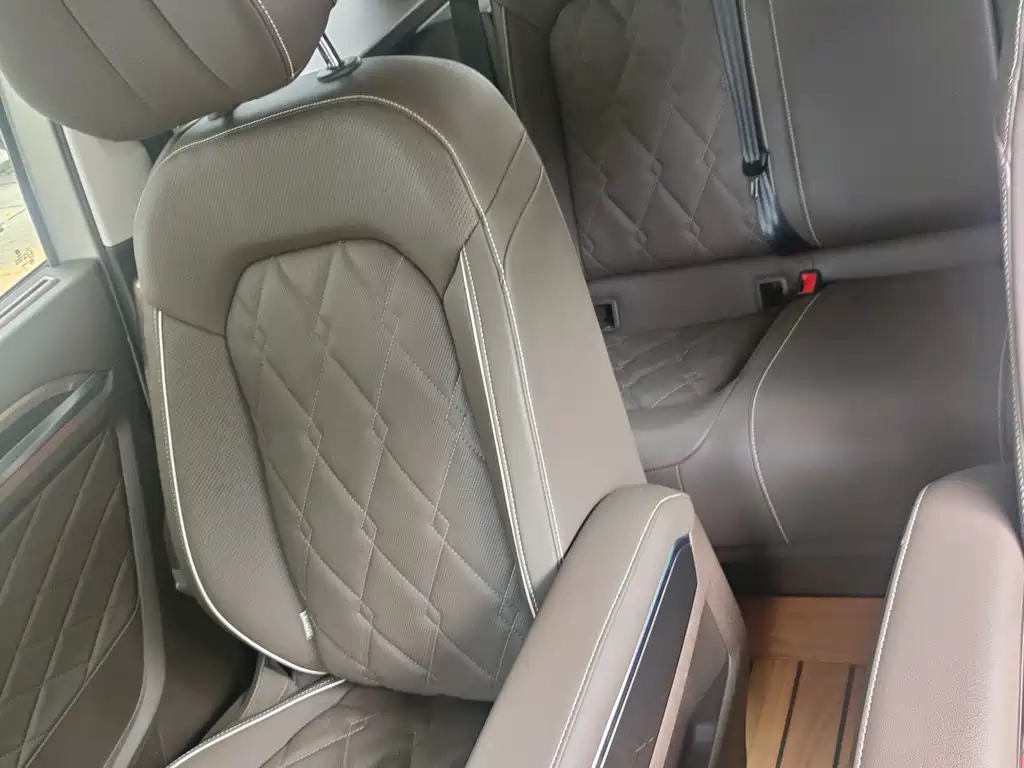 Volkswagen Viloran 2020