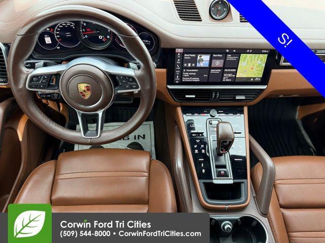 Porsche Cayenne 2021
