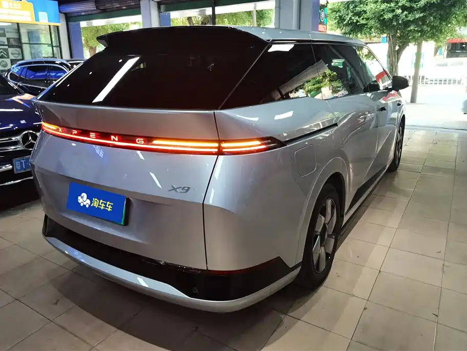 Xpeng X9 2024