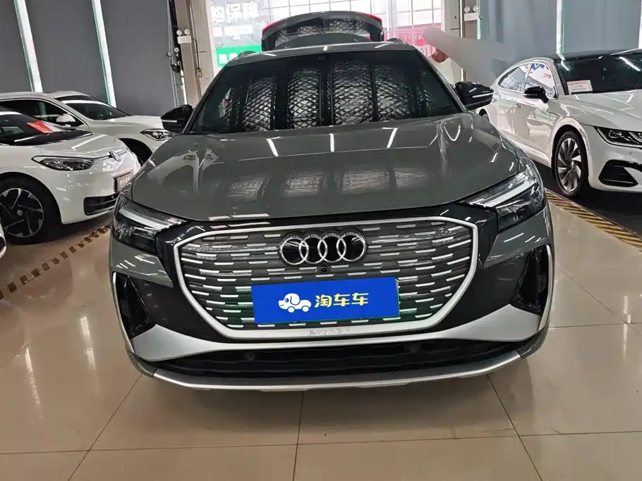 Audi Q4 e-tron 2023