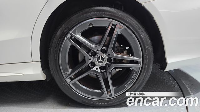 Mercedes-Benz C-Класс 2021