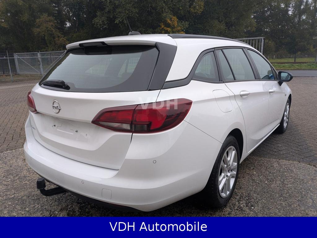 Opel Astra 2021