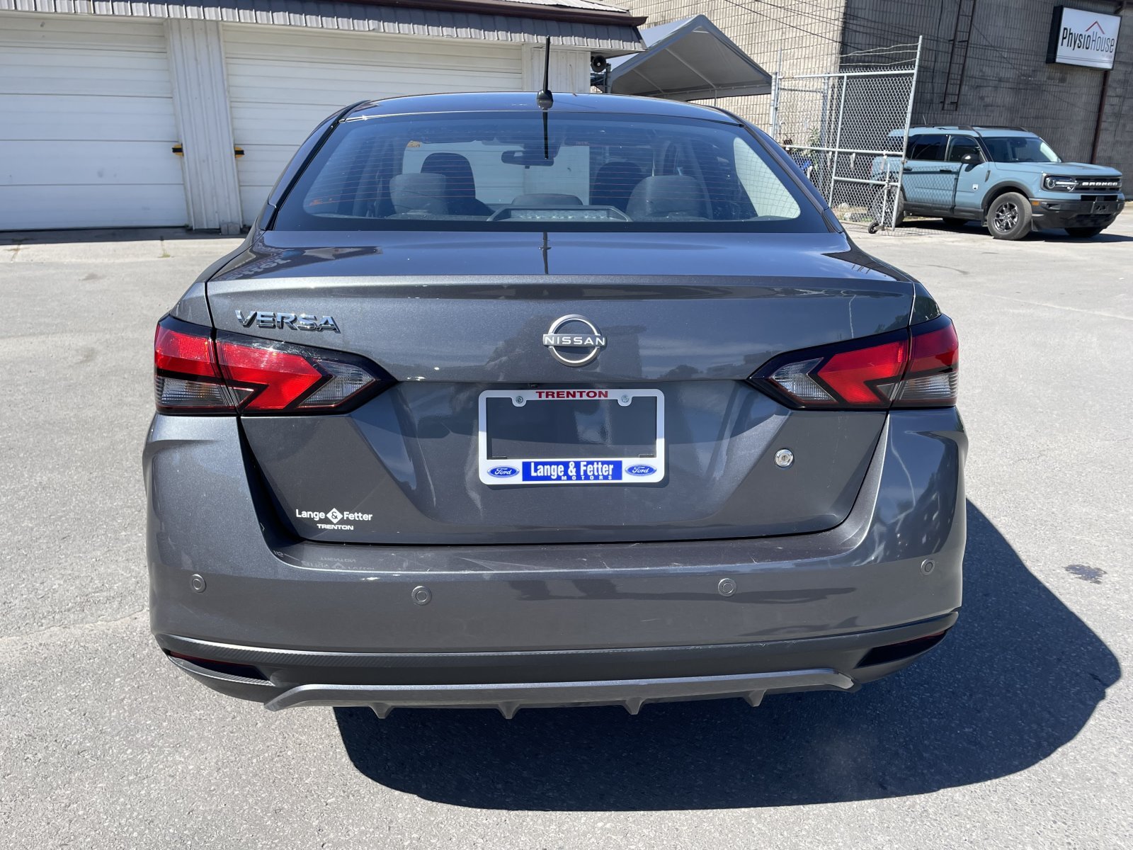 Nissan Versa 2024