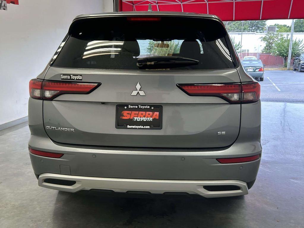 Mitsubishi Outlander 2023