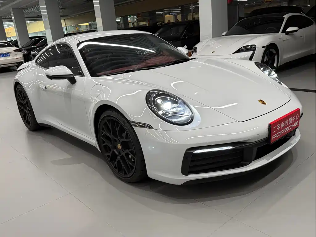 Porsche 911 2023