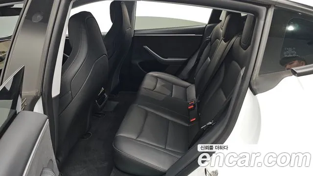 Tesla Model 3 2024