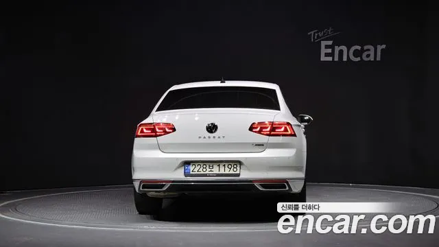 Volkswagen Passat 2021
