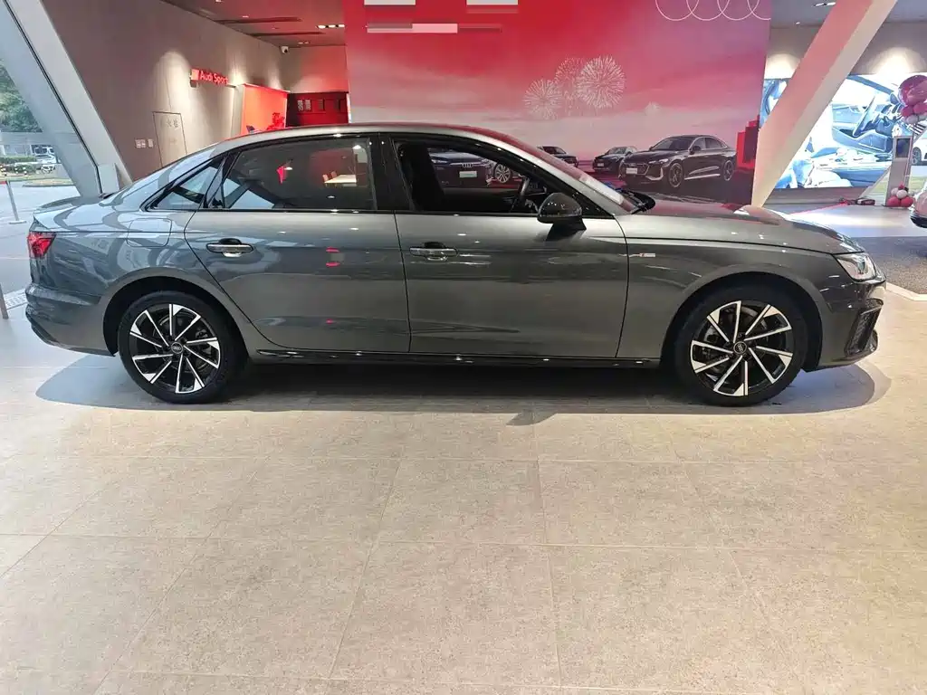 Audi A4 2024
