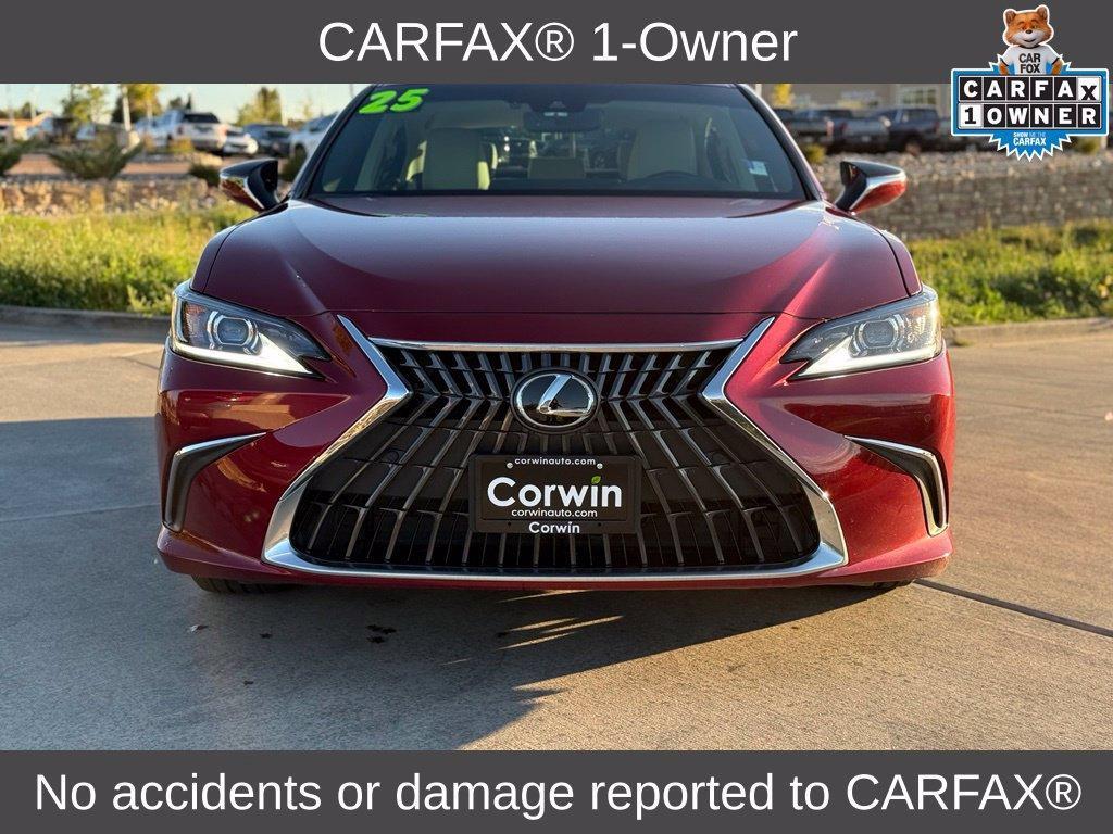 Lexus ES 2025