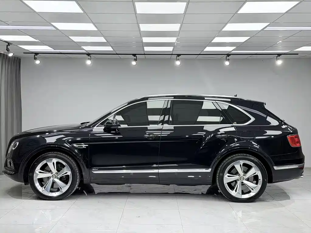 Bentley Bentayga 2022