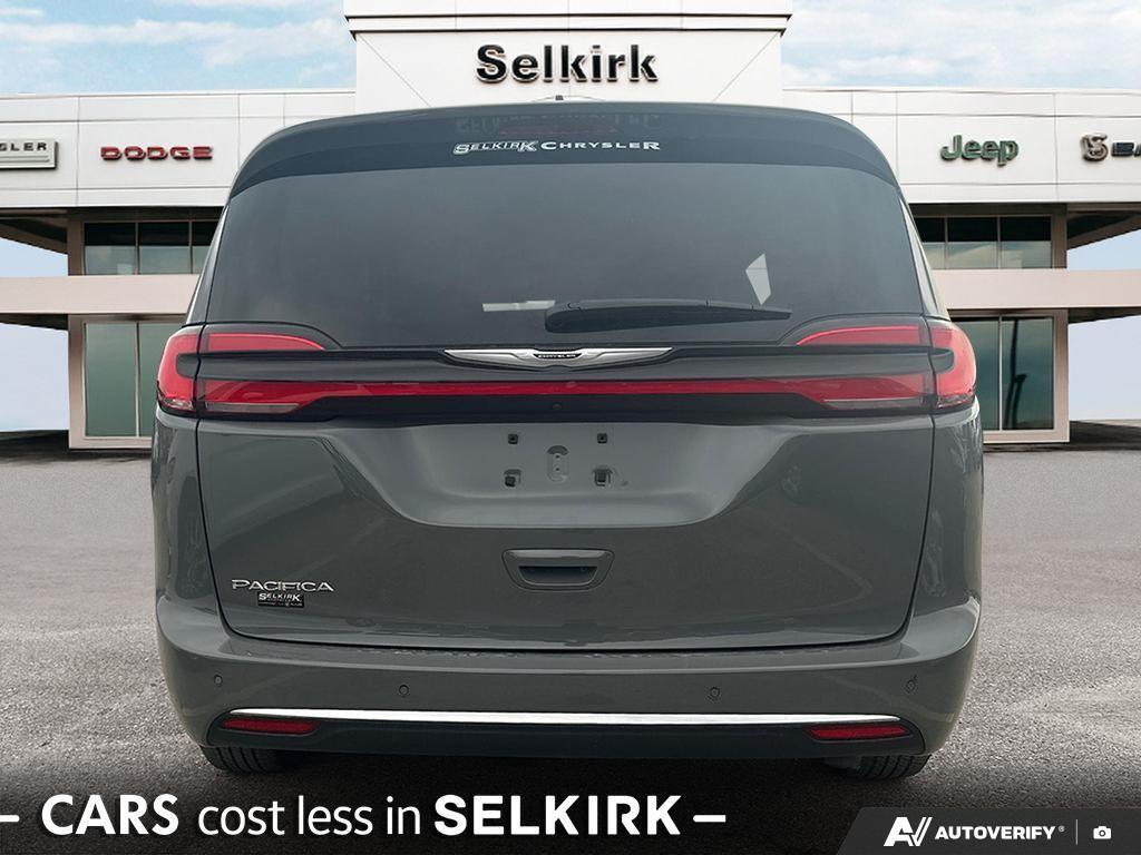 Chrysler Pacifica 2023