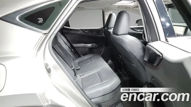 Lexus NX 2023