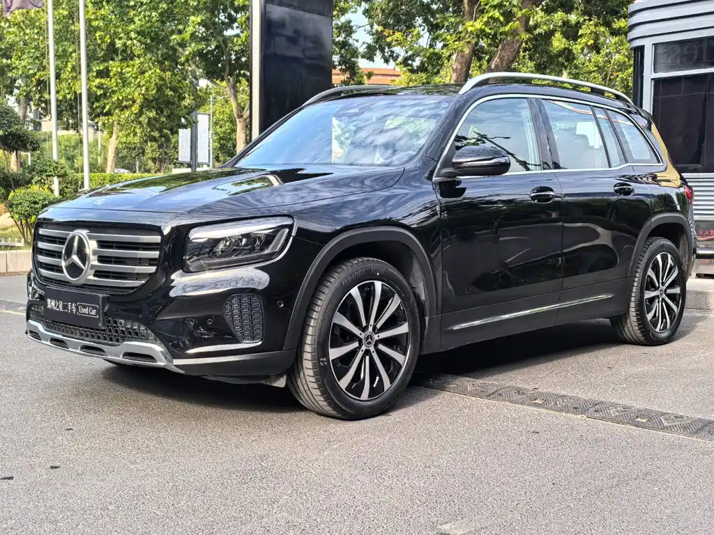 Mercedes-Benz GLB 2025